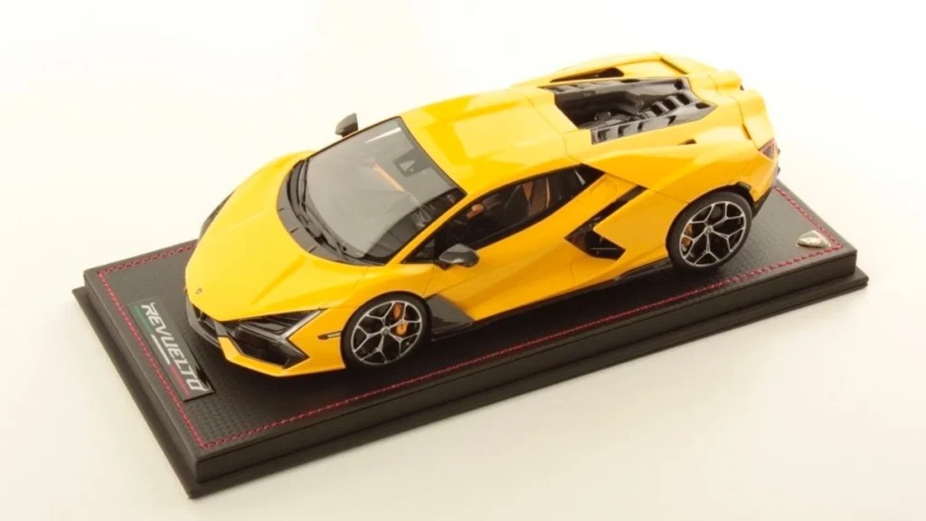MRC Lambiorghini Revuelto Hybrid 2023 - Yellow
